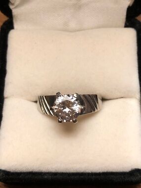 Cathedral style solitaire stone sterling silver 925 ring